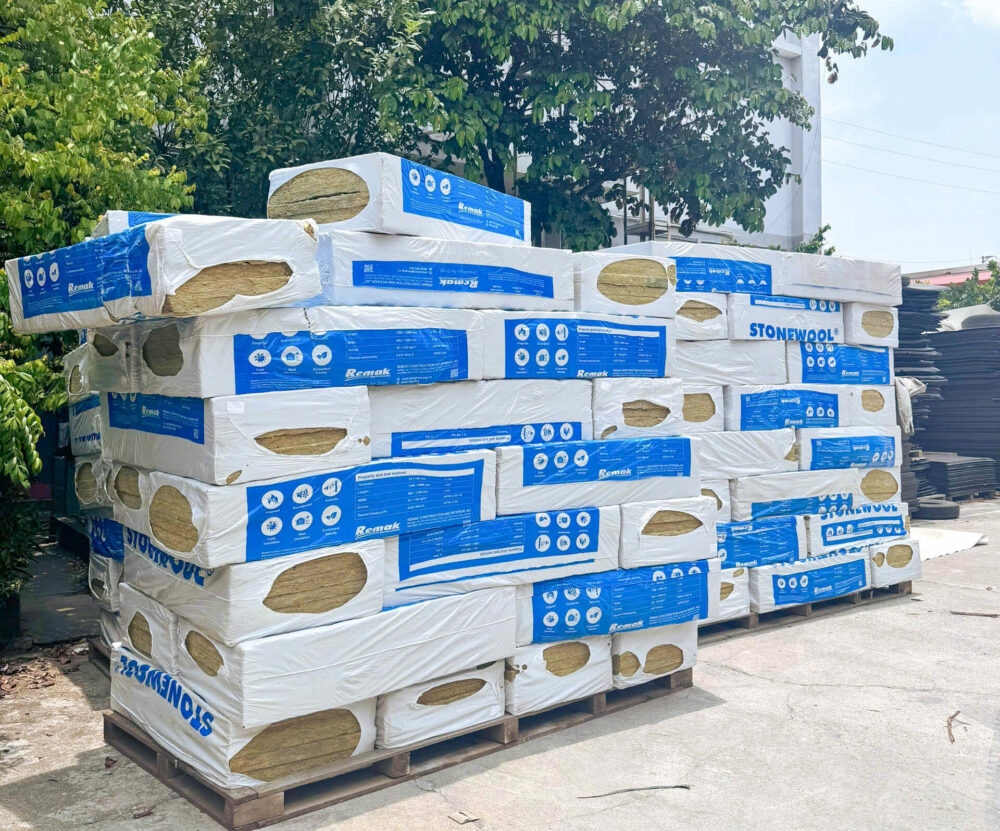 Bông khoáng dạng tấm  rất dễ sắp xếp và thi công